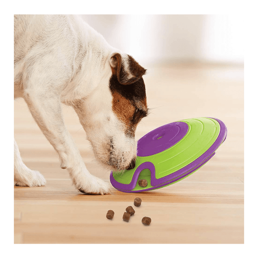 Nina Ottosson Dog Treat Maze - en uso